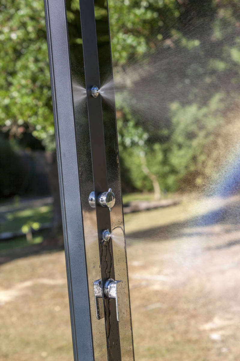 Doccia Solare in Alluminio Premium spruzzi